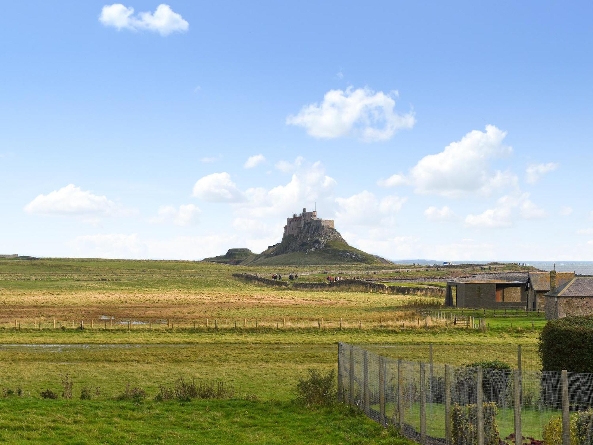 Lower Bamburgh View Holy Island of Lindisfarne Extérieur photo